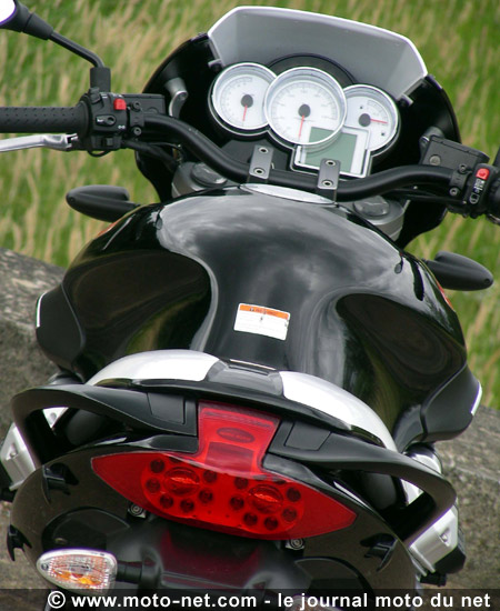 Essai Moto Guzzi 1200 Sport : L'anti-japonaise !