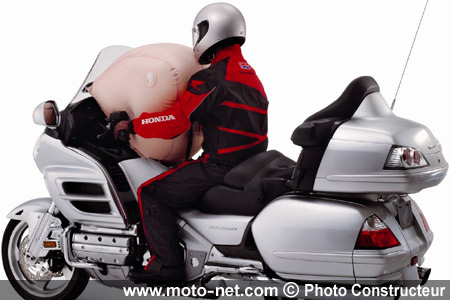 Essai Honda GL 1800 GoldWing : le monospace des deux-roues