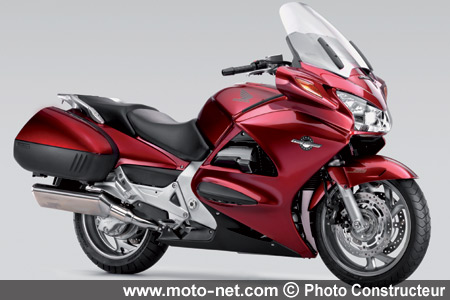 VFR800 - Nouveaux coloris Honda 2008 sur Moto-Net.Com