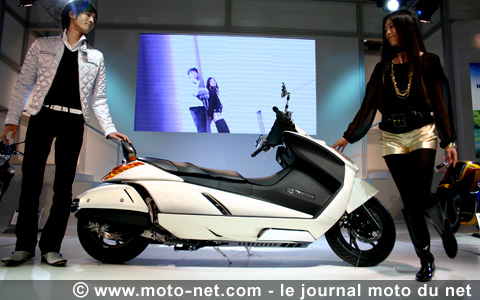 Nouveautés 2008 Tokyo Motor Show : Suzuki présente le Biplane et le Crosscage en avant-première mondiale
