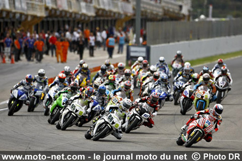 Yukio Kagayama et Max Neukirchner - Le Superbike met le feu à Valence !