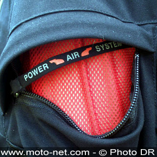 Spidi T-Globe : la veste couteau suisse ?