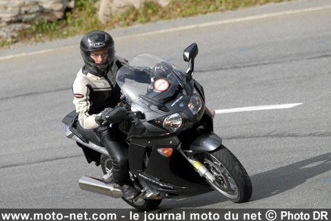 Metzeler organise un incroyable road-trip à travers les Alpes !