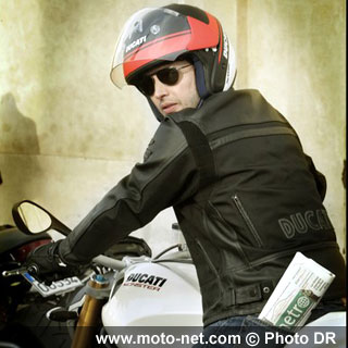 James Blunt adoube la Monster 1100