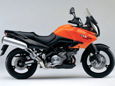 D'un côté la Kawasaki KLV 1000...