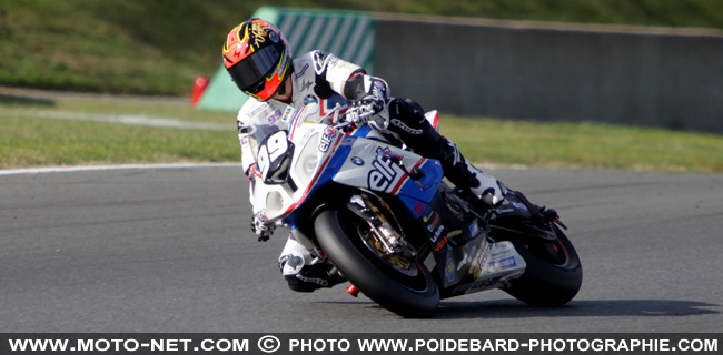 la BMW n°99 maintient son avantage