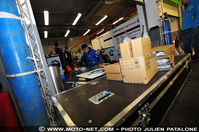 Bol d'Or 2012 - 01h00 : dans un mouchoir derrière Kawasaki