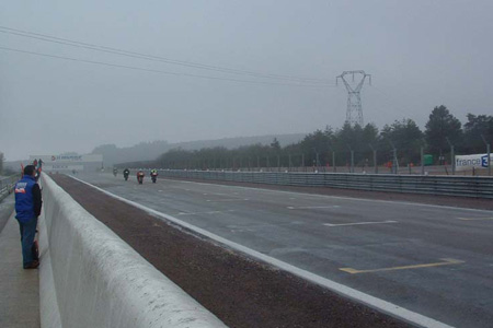 Le Team Moto-Net aime la pluie !