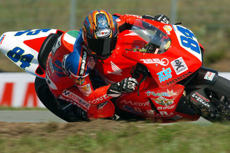 Les manches Superbike et Supersport de Brno 2005 sur Moto-Net