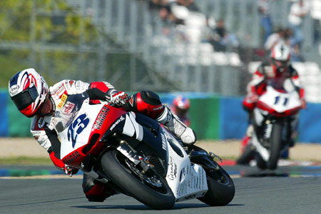 Les manches Superbike et Supersport de Magny-Cours 2005 sur Moto-Net
