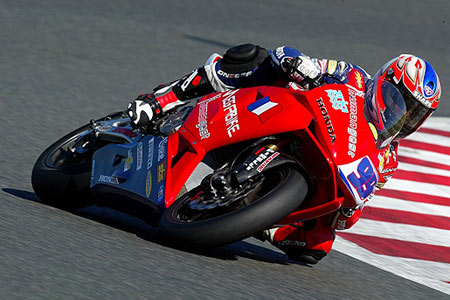 Les manches Superbike et Supersport de Magny-Cours 2005 sur Moto-Net