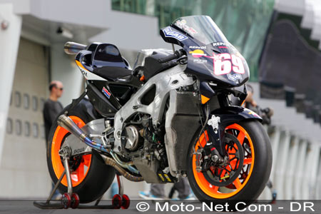 Moto-Net prend le guidon de la Honda RCV