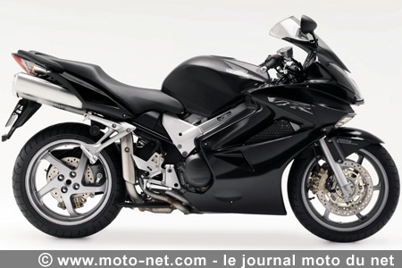 ESSAI HONDA VFR 800 ABS : c'est reparti pour 20 ans ?