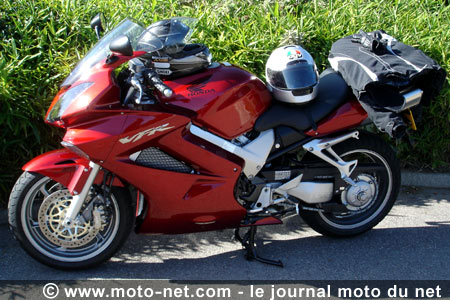 ESSAI HONDA VFR 800 ABS : c'est reparti pour 20 ans ?
