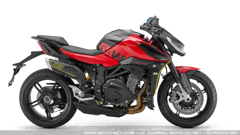 Fiche technique moto QJMotor SRK 921 2026