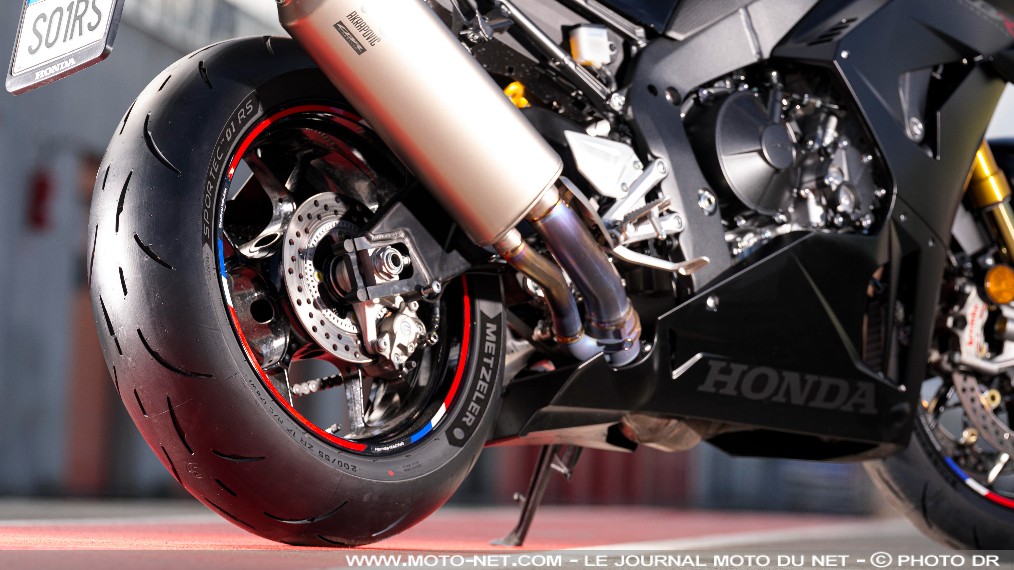 Les dimensions des nouveaux Metzeler Sportec 01 et Sportec 01 RS