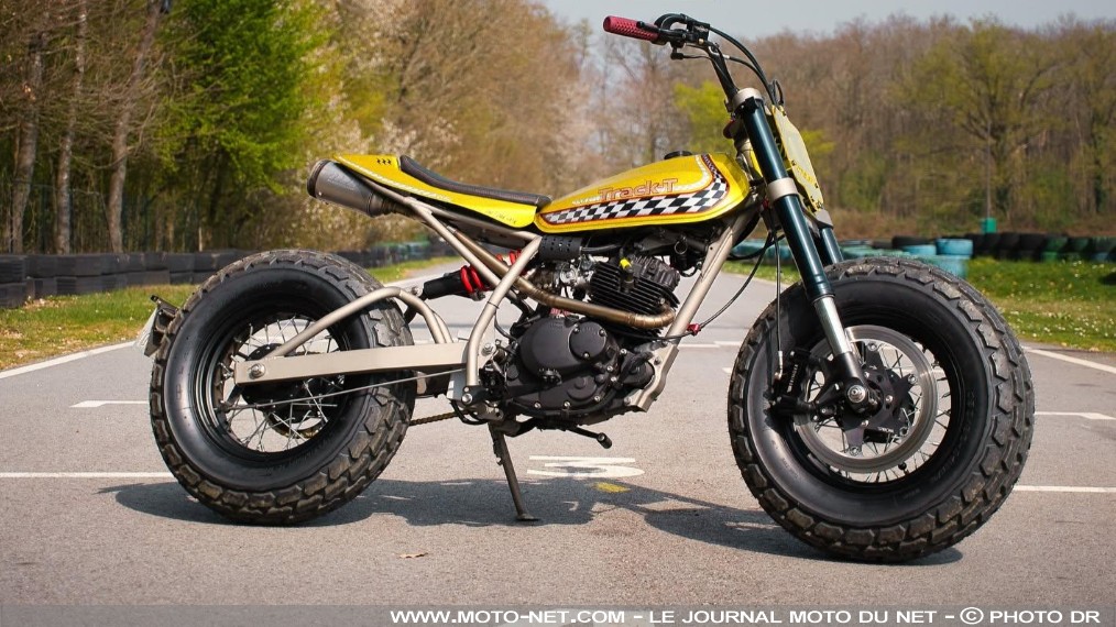 Le Suzuki VanVan Track-T préparé par Le Cent Vingt Cinq

L'atelier Le Cent Vingt Cinq s'est distingué au Lyon Kustom Factory avec sa splendide transformation de Suzuki VanVan 125 : le Track-T. Un projet réalisé à quatre mains, avec un autre préparateur français : Cus'Tom Motorcycle.

