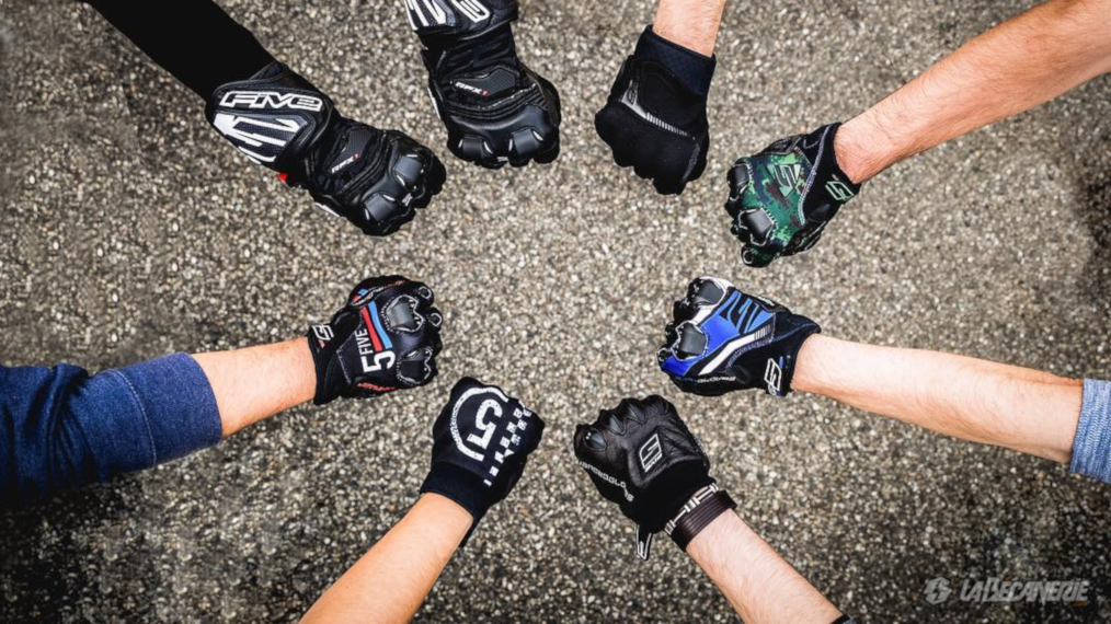 Comment nettoyer des gants de moto ?