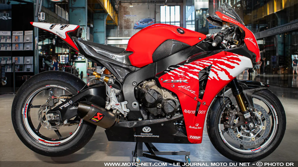 Une Honda Fireblade d'occasion - et de Schumacher - vendue à 64800 euros 